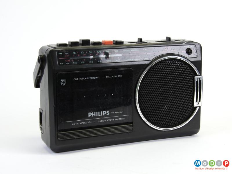 Philips D7180/65R radio cassette recorder | Museum of Design in Plastics