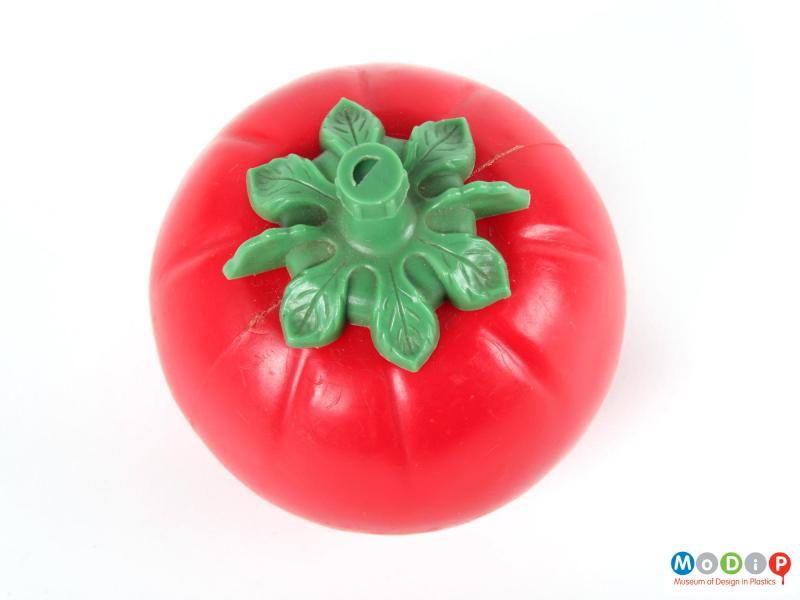 Red tomato shaped sauce bottle | Museum of Design in Plastics