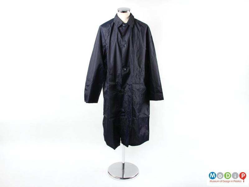 Pakamac rain coat | Museum of Design in Plastics