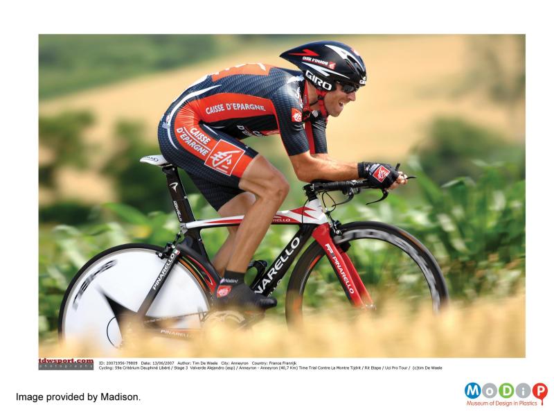 Giro Advantage cycle helmet | Museum of Design in Plastics