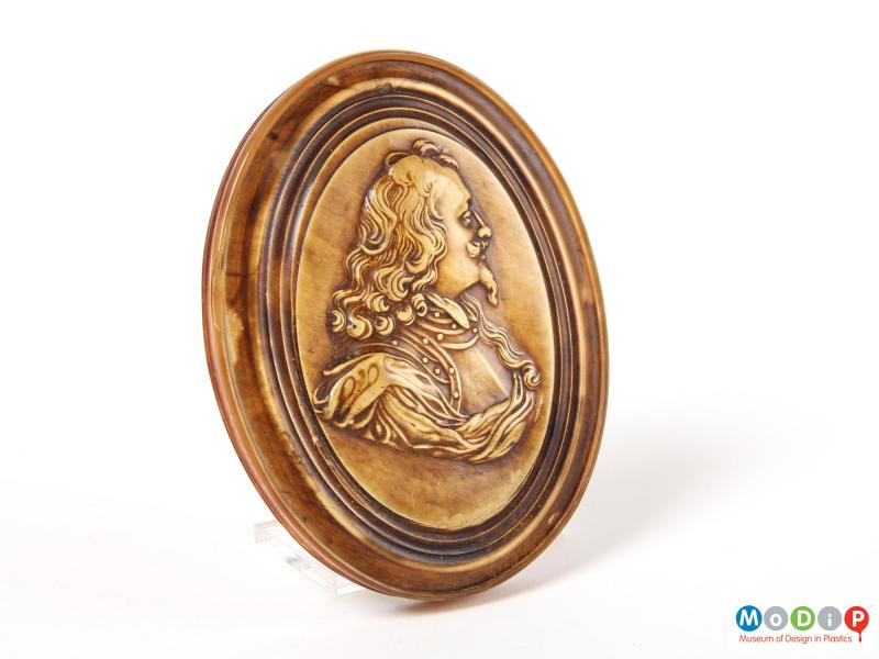Top view of a snuff box showing the lid.