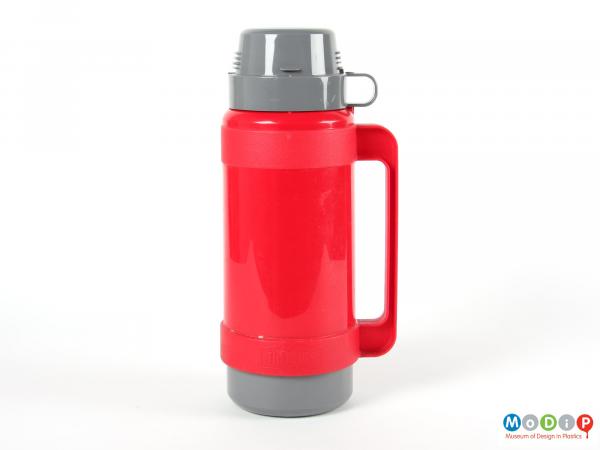 Side view of a Thermos flask showing the integral handles of the body and the cup.