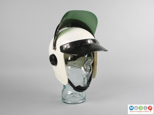 Front view of a helmet showing the two choices of visor.