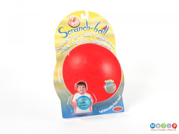 Front view of a ball showing the packaging.