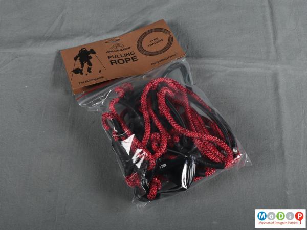 Side view of a rope set showing it in its packaging.