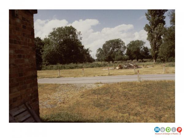 Scanned image showing the surrounding ground of a BXL building.