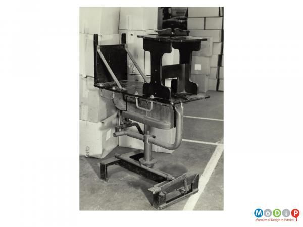 Scanned image showing a finishing jig.