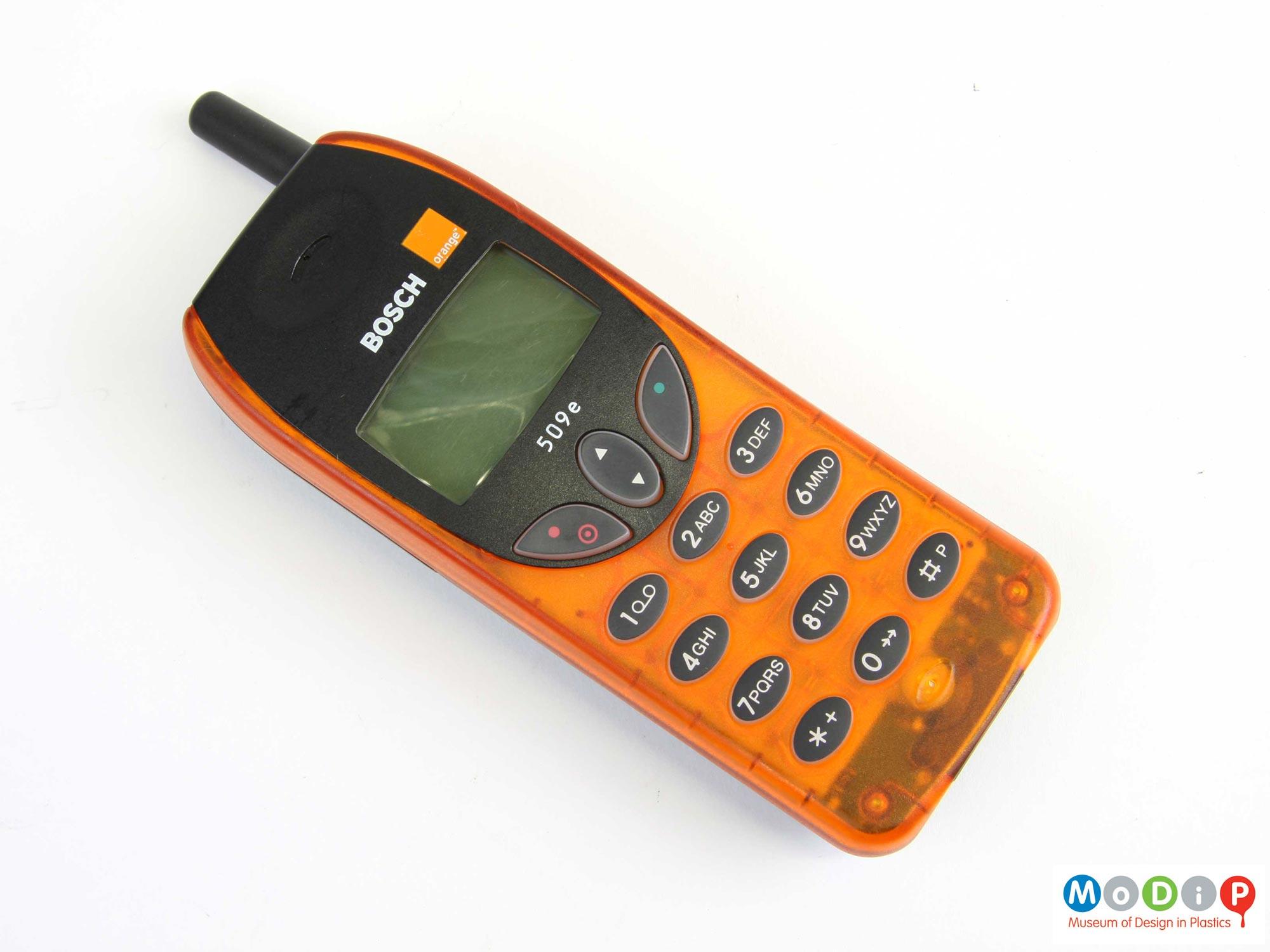 Bosch 509e mobile phone | Museum of Design in Plastics